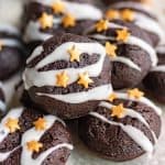 A pile of brownie bites.